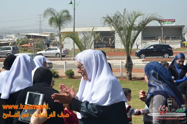 فيديو: صف الفراشات يطير كالفراشات في احضان منتزه عبد الكريم قاسم 